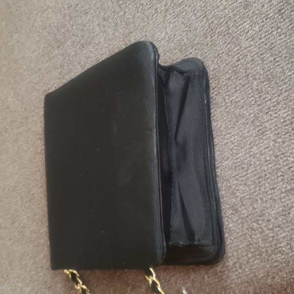 Vintage Black Satin Shoulder Handbag - Picture 6 of 6